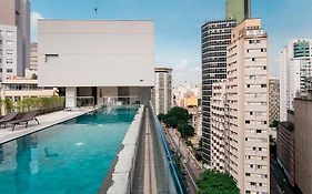 Studio Harmonia, Moderno, Aconchegante e com Garagem